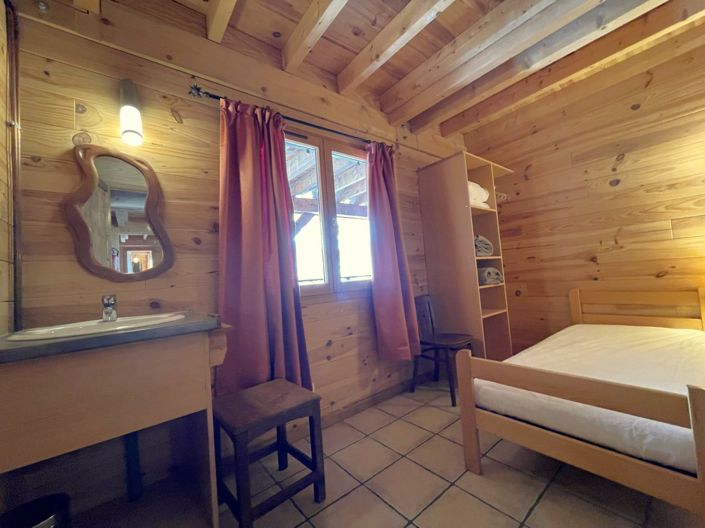 Image No.11-7 Bed Apartment for sale