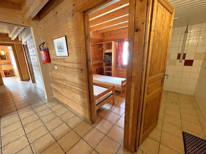 Image No.12-7 Bed Apartment for sale