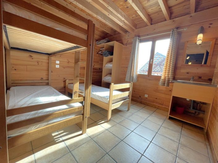 Image No.18-7 Bed Apartment for sale