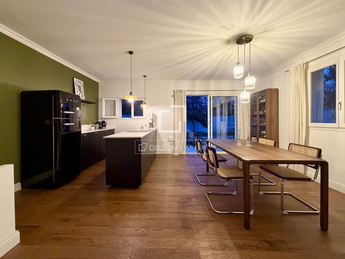 Image No.28-3 Bed House for sale