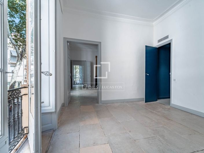 Image No.24-3 Bed Apartment for sale