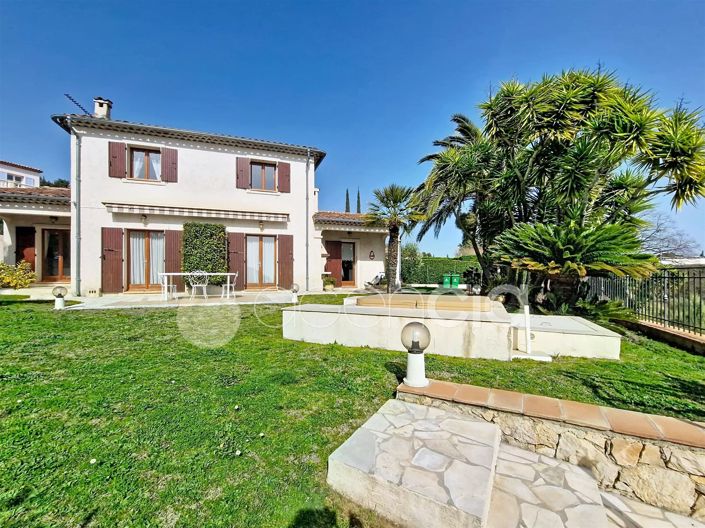 Image No.2-Maison de 3 chambres à vendre à Châteauneuf-Grasse