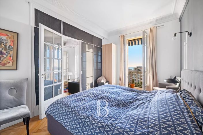 Image No.10-3 Bed Apartment for sale