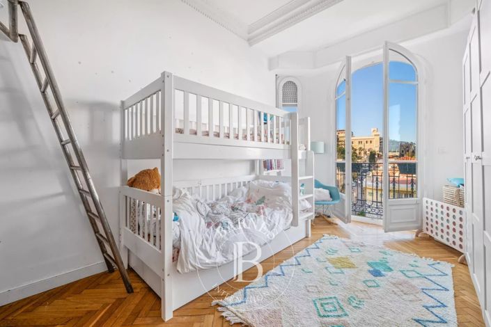 Image No.11-3 Bed Apartment for sale