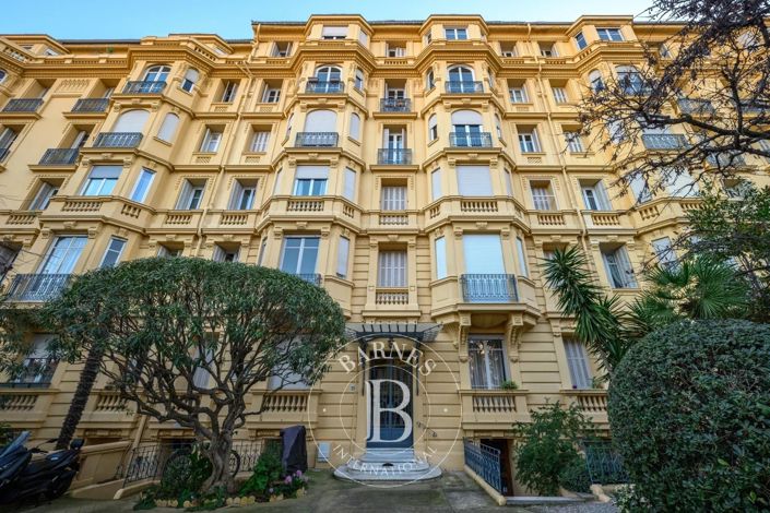 Image No.14-3 Bed Apartment for sale