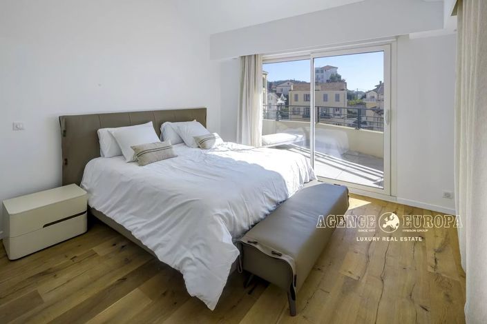 Image No.11-4 Bed Apartment for sale