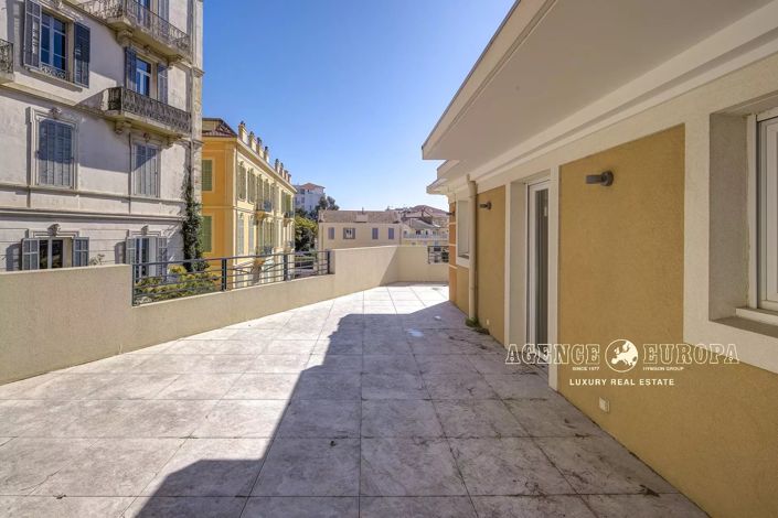 Image No.22-4 Bed Apartment for sale