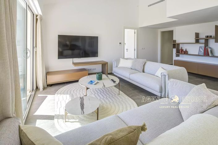 Image No.9-4 Bed Apartment for sale