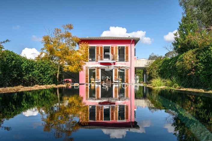 Image No.3-4 Bed House for sale
