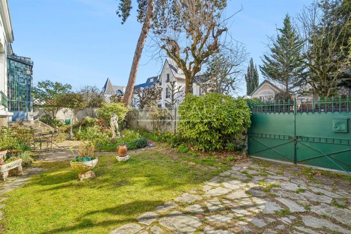 Image No.2-5 Bed House for sale