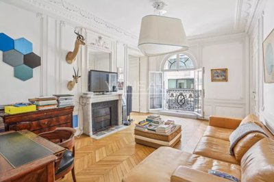 1 - Paris, Apartment