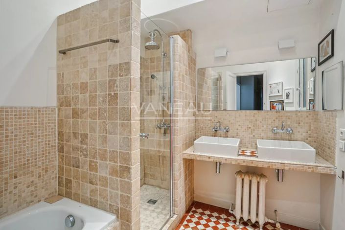 Image No.12-Appartement de 4 chambres à vendre à Paris