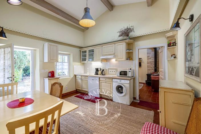 Image No.17-5 Bed House for sale