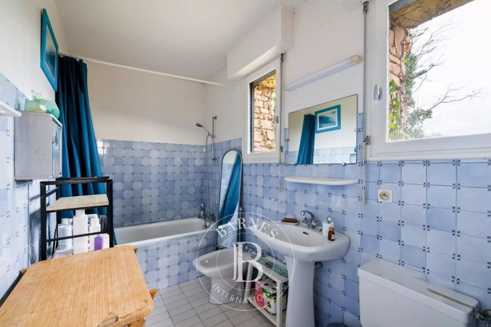 Image No.14-5 Bed House for sale