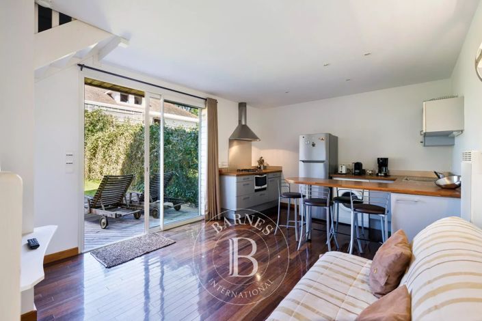 Image No.21-5 Bed House for sale