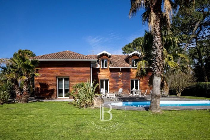 Image No.4-5 Bed House for sale