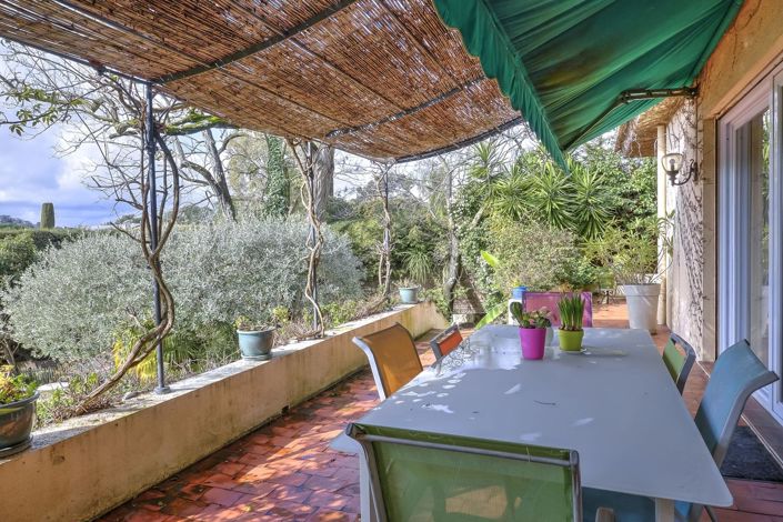 Image No.5-4 Bed House for sale