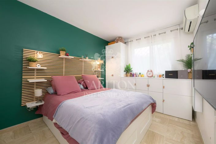 Image No.10-2 Bed Apartment for sale