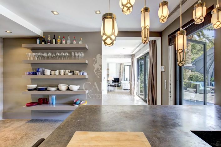 Image No.23-5 Bed House for sale