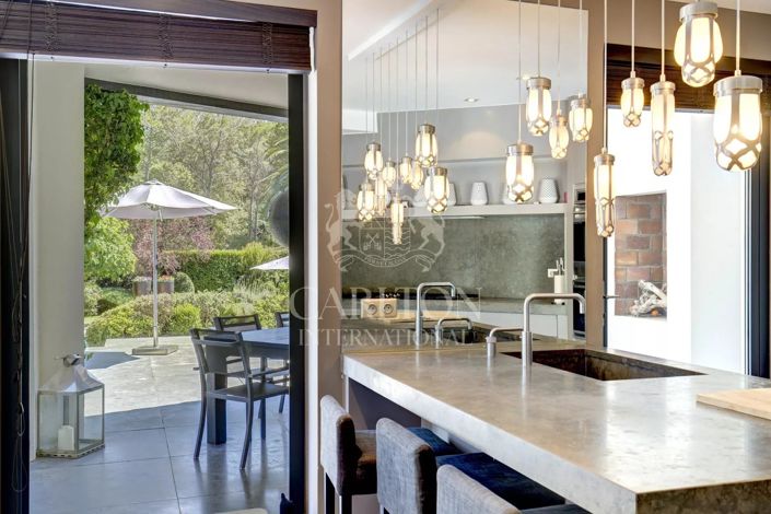 Image No.4-5 Bed House for sale