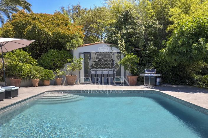 Image No.9-5 Bed House for sale