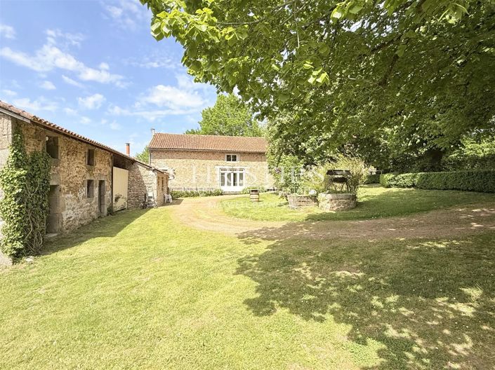 Image No.20-9 Bed House for sale
