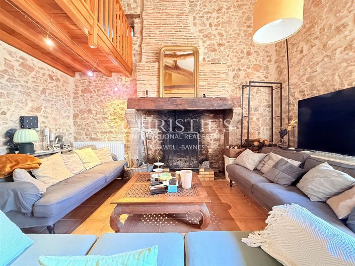 Image No.21-9 Bed House for sale