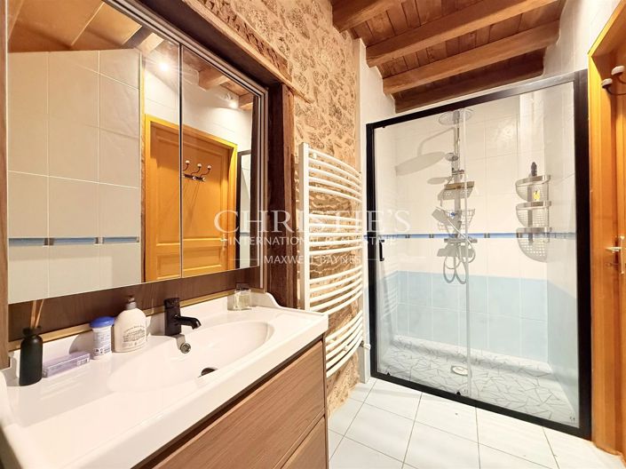 Image No.26-9 Bed House for sale