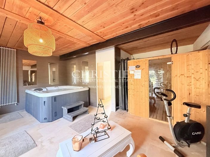 Image No.37-9 Bed House for sale