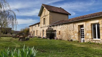 1 - Gironde, House