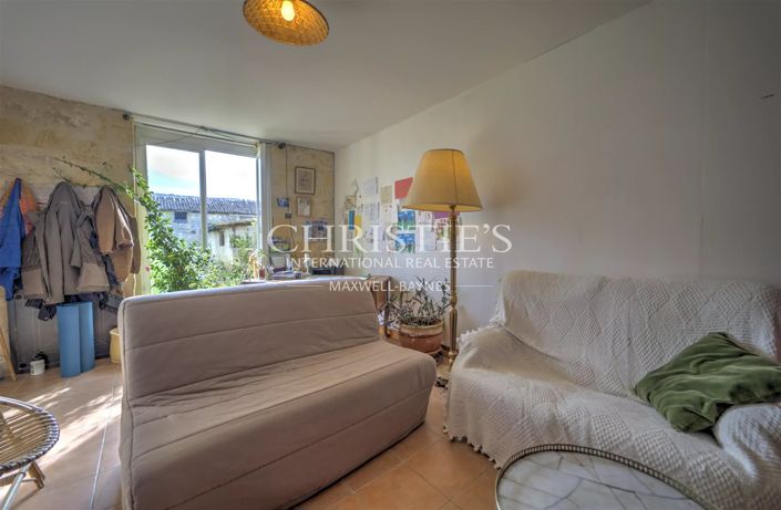 Image No.6-4 Bed House for sale