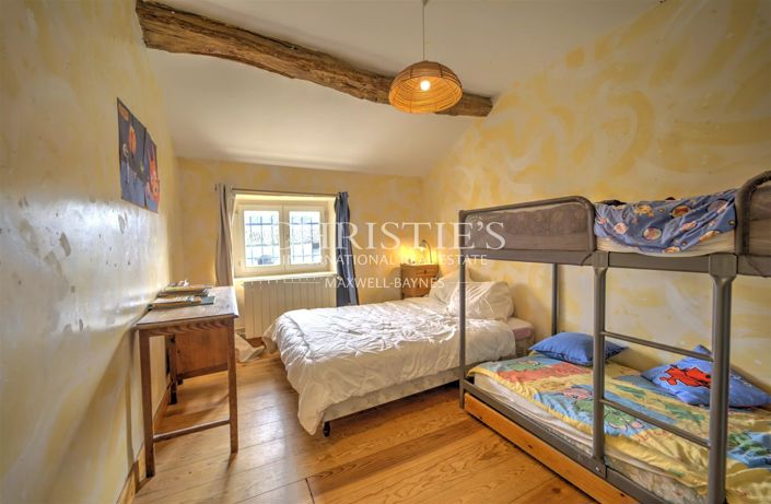 Image No.8-4 Bed House for sale