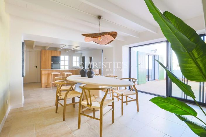 Image No.2-5 Bed House for sale