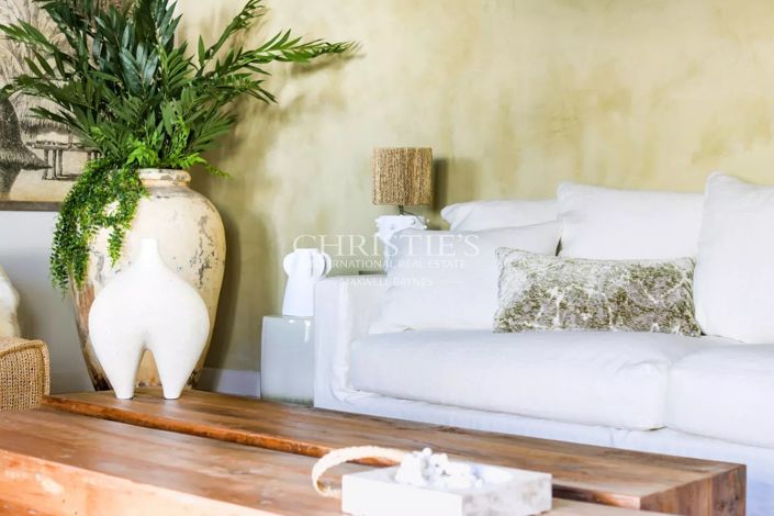 Image No.24-5 Bed House for sale