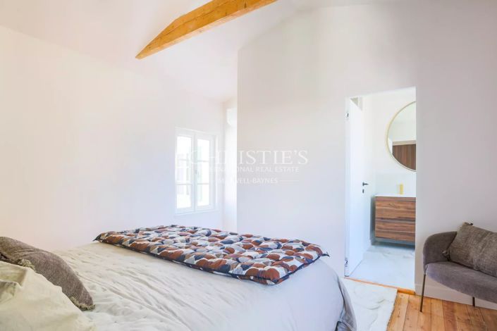 Image No.9-5 Bed House for sale