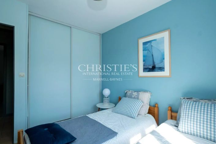 Image No.14-4 Bed House for sale