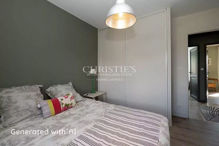 Image No.16-4 Bed House for sale