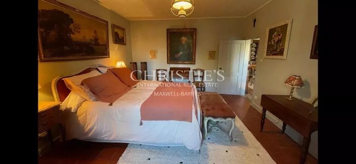 Image No.7-4 Bed House for sale