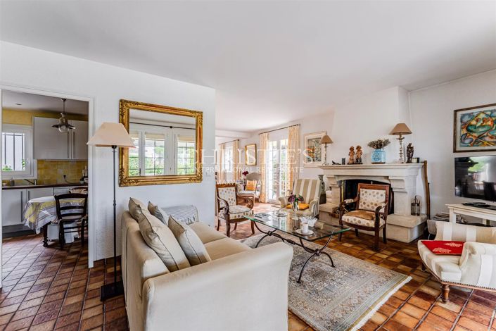 Image No.5-4 Bed House for sale