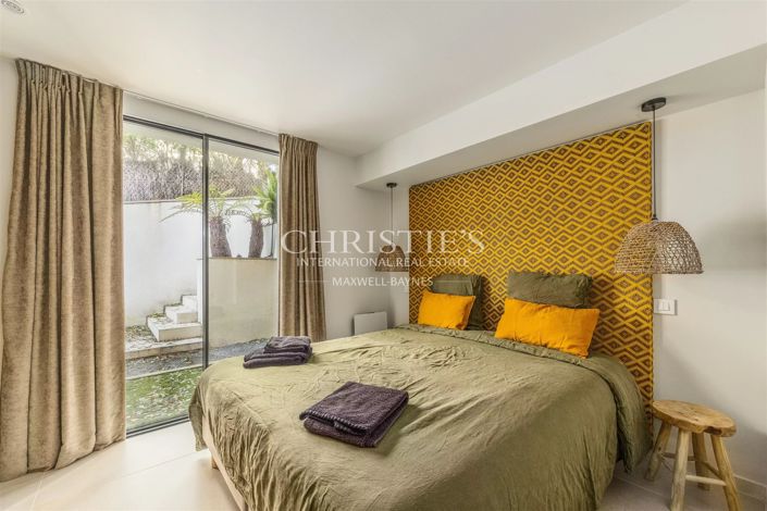 Image No.14-5 Bed House for sale