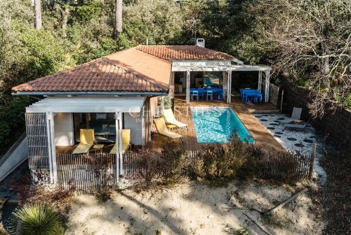 Image No.4-5 Bed House for sale