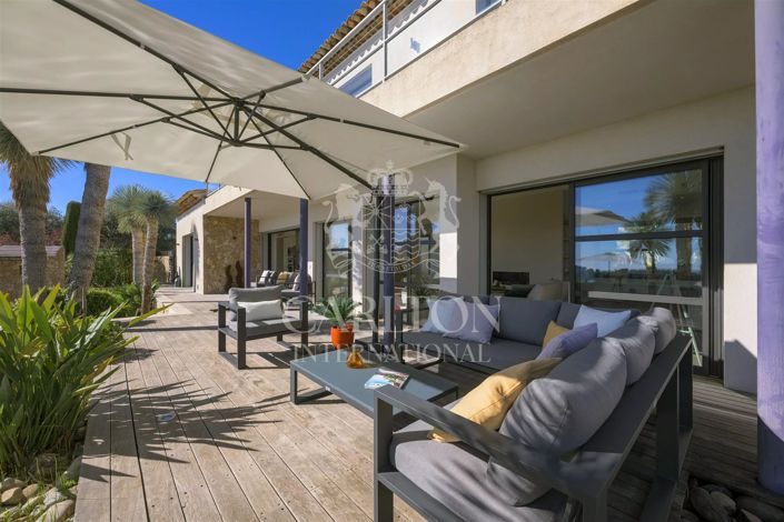 Image No.23-6 Bed House for sale
