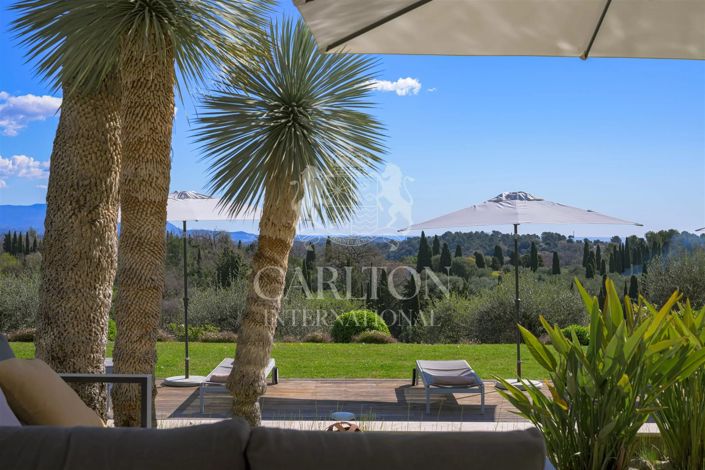 Image No.26-6 Bed House for sale