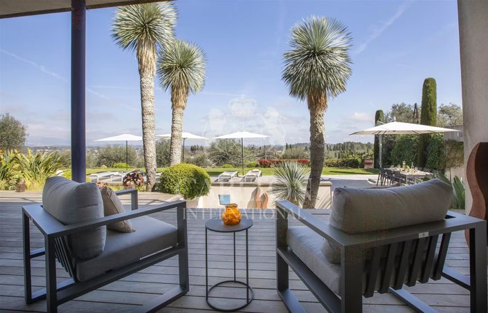 Image No.4-6 Bed House for sale