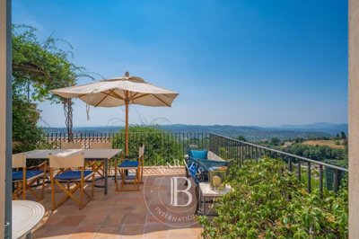 1 - Châteauneuf-Grasse, Maison