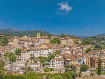 1 - Châteauneuf-Grasse, Maison