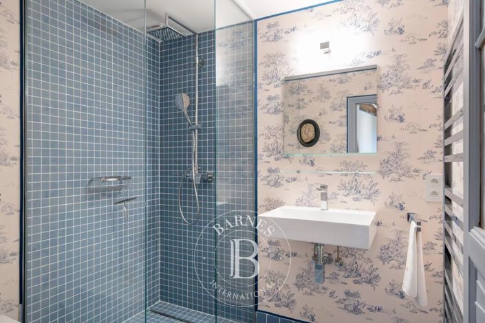 Image No.25-Maison de 6 chambres à vendre à Châteauneuf-Grasse