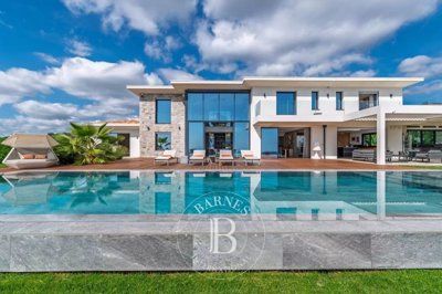 1 - Roquefort-les-Pins, House