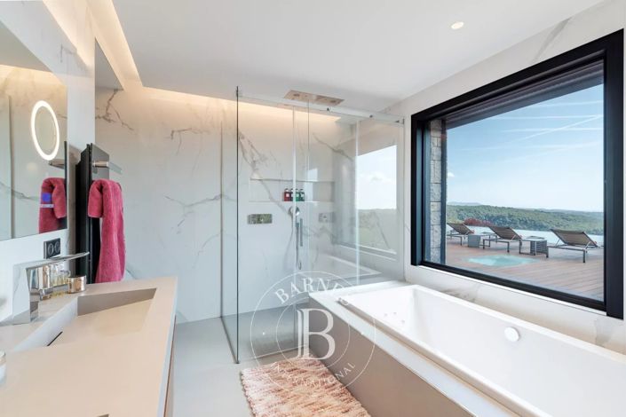 Image No.17-Maison de 5 chambres à vendre à Roquefort-les-Pins