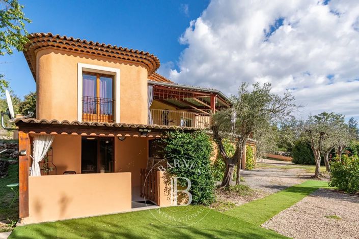 Image No.12-6 Bed House for sale